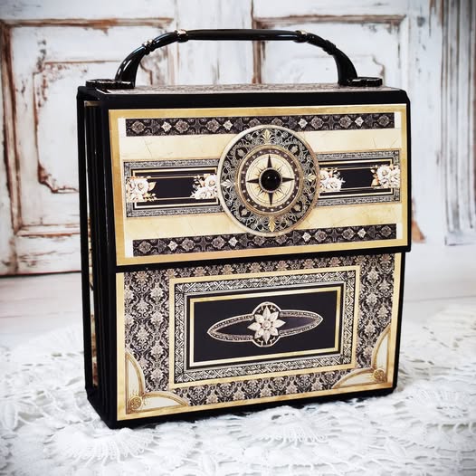Class 4 - Black and Gold Suitcase Mini Album - Deposit